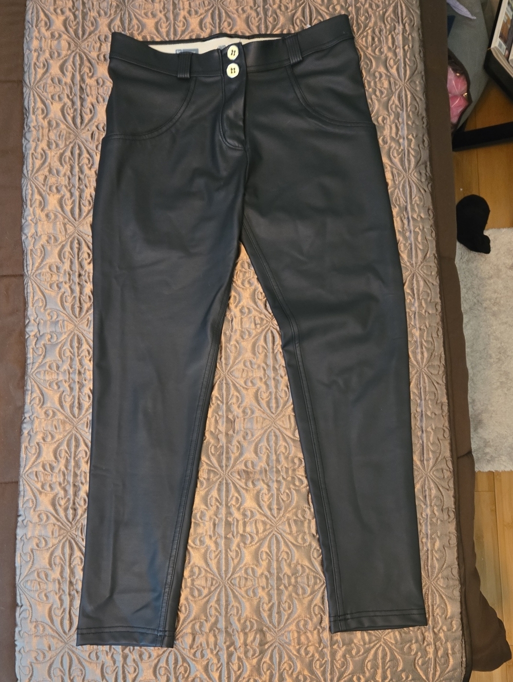 Freddy - Black Faux Leather Women’s Skinny Jeans SZ 4
